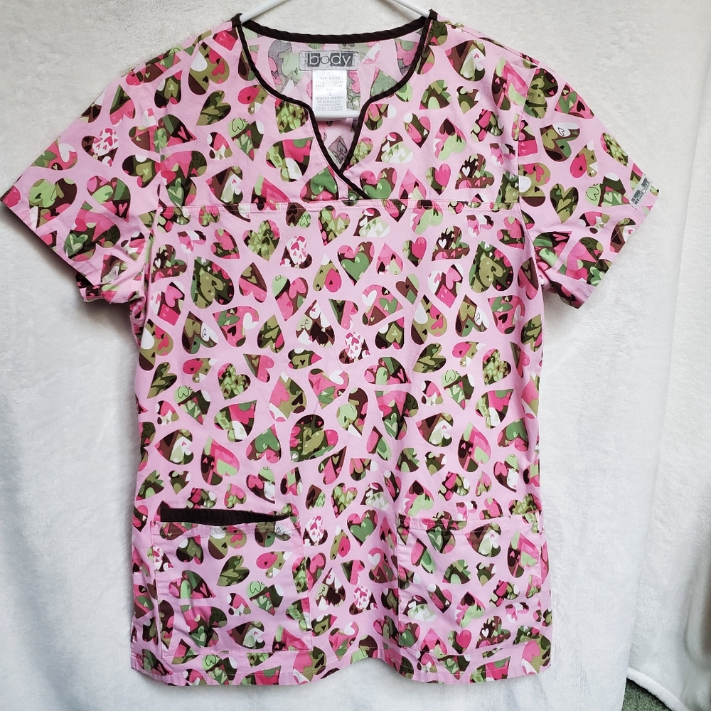 Cherokee scrub top